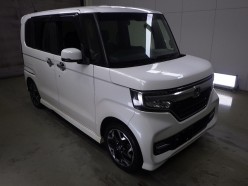 Honda N-BOX Custom 660 G L Turbo Honda Sensing 4WD 2018