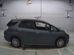 Honda Fit Shuttle 1.5 15X 4WD 2013