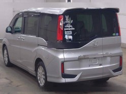 Honda Stepwgn 1.5 G 4WD 2016