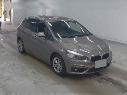 BMW 2-Series Active Tourer 218i 2014