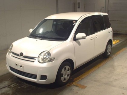 Toyota Sienta 1.5 X limited 2009