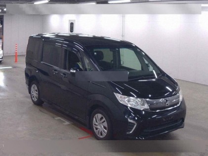 Honda Stepwgn 1.5 G 8 seater 2015