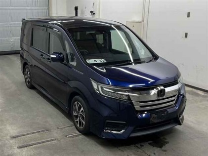Honda Stepwgn 1.5 Spada Honda Sensing 7 seater 2019