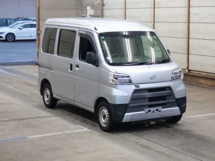 Daihatsu Hijet 660 Deluxe SAIII High Roof 4WD 2020