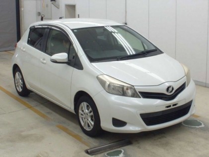 Toyota Vitz 1.0 F Smile Edition 2012