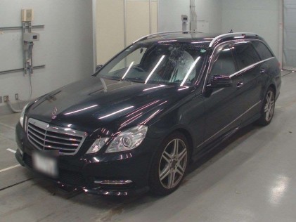 Mercedes-Benz E-Class E 250 BlueEfficiency Avantgarde 2013