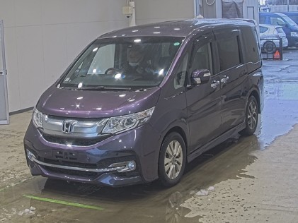 Honda Stepwgn 1.5 Spada Honda Sensing 7 seater 2015
