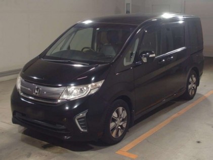 Honda Stepwgn 1.5 B 8 seater 2016
