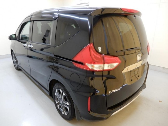 Honda Freed 1.5 CROSSTAR Honda Sensing 6 Seater 2020