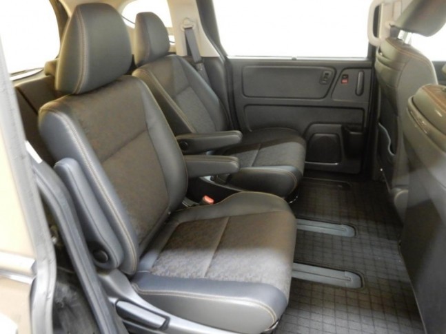 Honda Freed 1.5 CROSSTAR Honda Sensing 6 Seater 2020