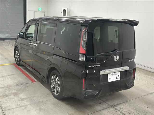 Honda Stepwgn 1.5 Spada Advanced Package Beta 7 seater 2016