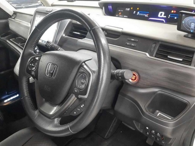 Honda Freed 1.5 G Honda Sensing 6 Seater 2020