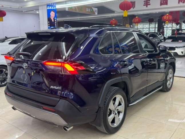 Toyota RAV4 2.0 CVT Fashion Plus 2022