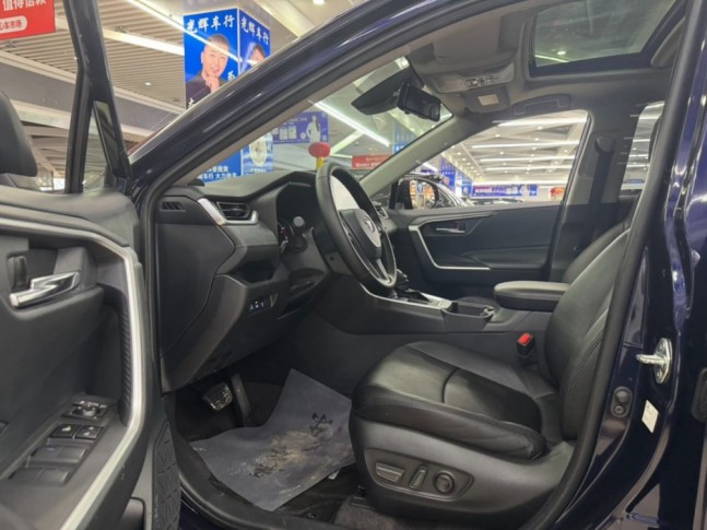 Toyota RAV4 2.0 CVT Fashion Plus 2022