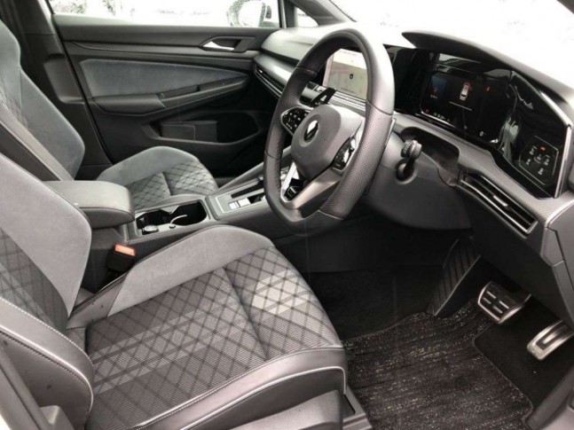 Volkswagen Golf Variant 1.5 eTSI 2021