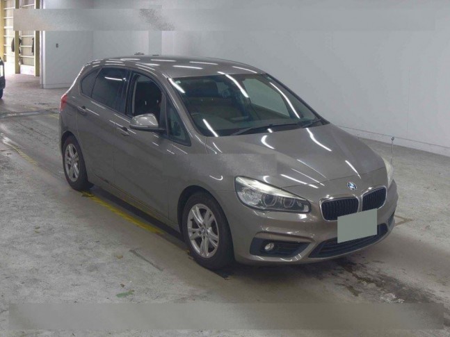 BMW 2-Series Active Tourer 218i 2014