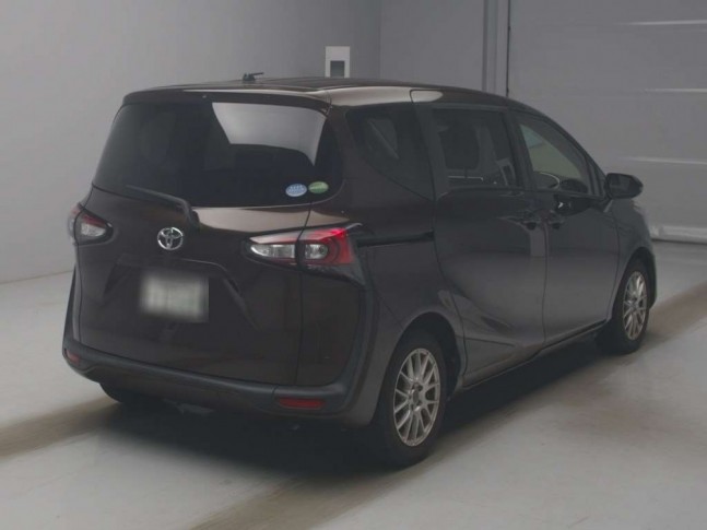 Toyota Sienta 1.5 G Cuero 7 Seater 2021