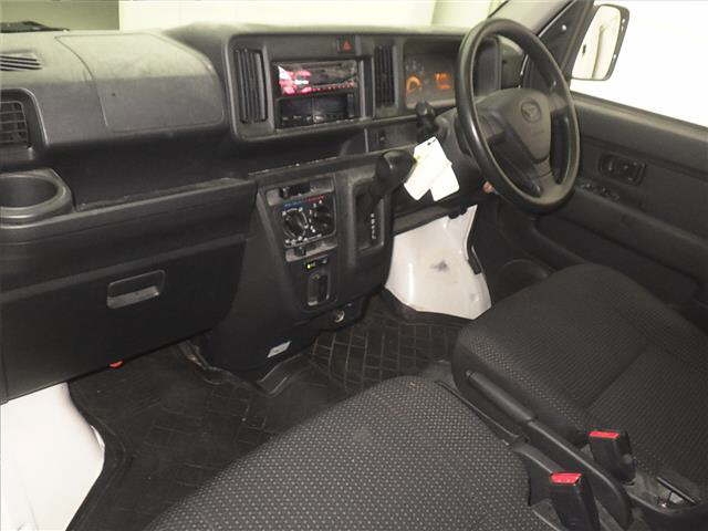 Daihatsu Hijet 660 Deluxe SAIII High Roof 4WD 2021