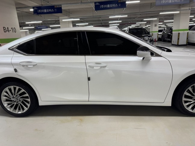 Lexus ES300h ES300h Executive 2023