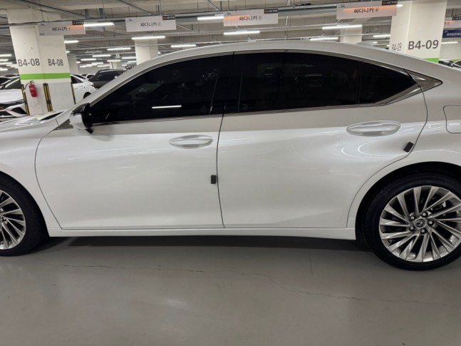 Lexus ES300h ES300h Executive 2023