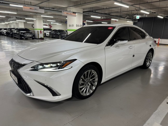 Lexus ES300h ES300h Executive 2023