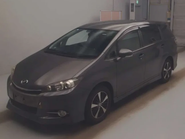 Toyota Wish 1.8 S 2014