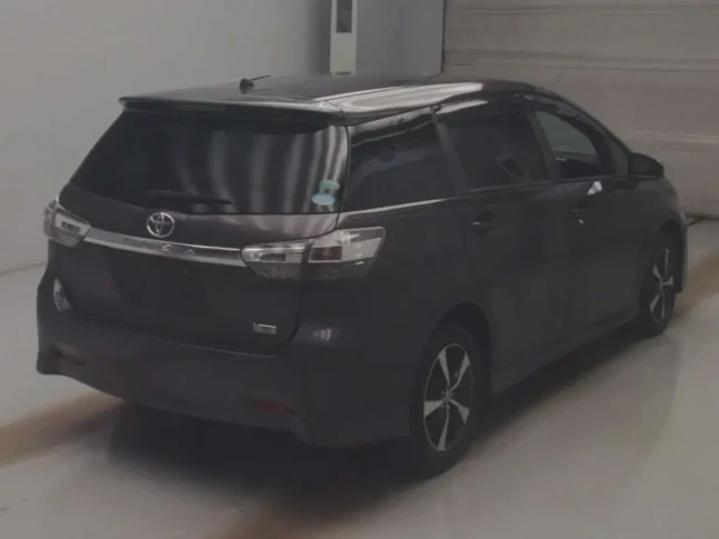 Toyota Wish 1.8 S 2014