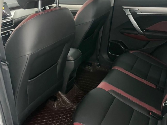 Geely Coolray Binyue 1.4TD 240T DCT Platinum 2022