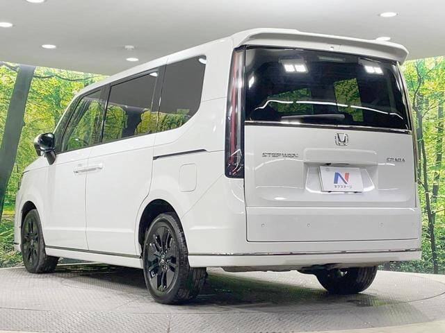 Honda Stepwgn 1.5 Spada 7 seater 4WD 2024