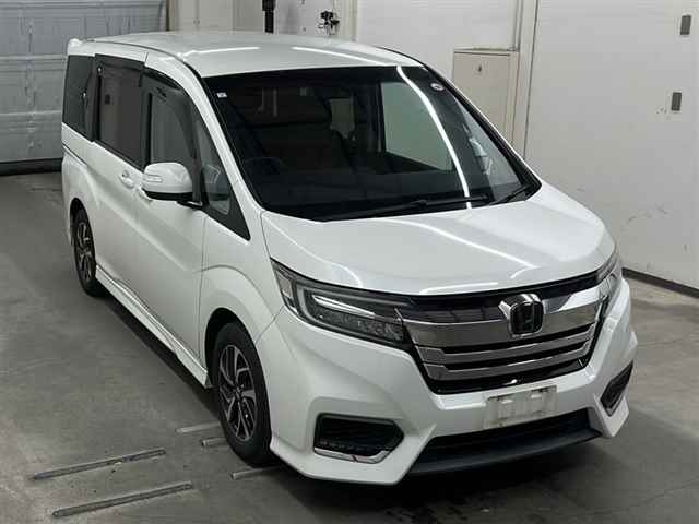 Honda Stepwgn 1.5 Spada Honda Sensing 7 seater 2021