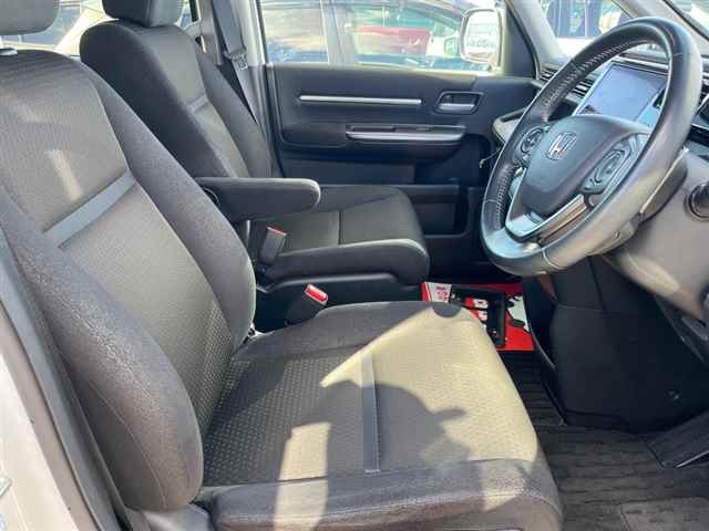 Honda Stepwgn 1.5 Spada Honda Sensing 7 seater 2021