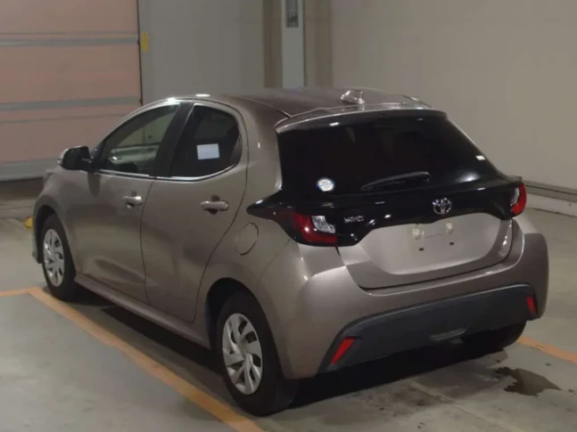 Toyota Yaris 1.0 X 2022
