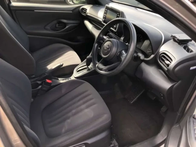 Toyota Yaris 1.0 X 2022