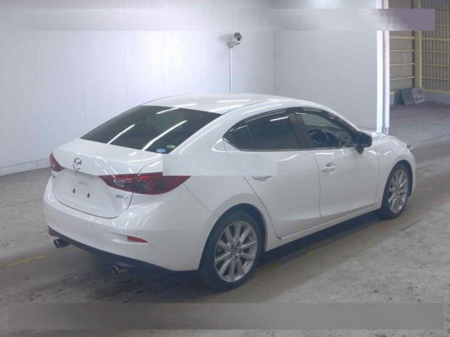 Mazda Axela 1.5 15S PROACTIVE 2016