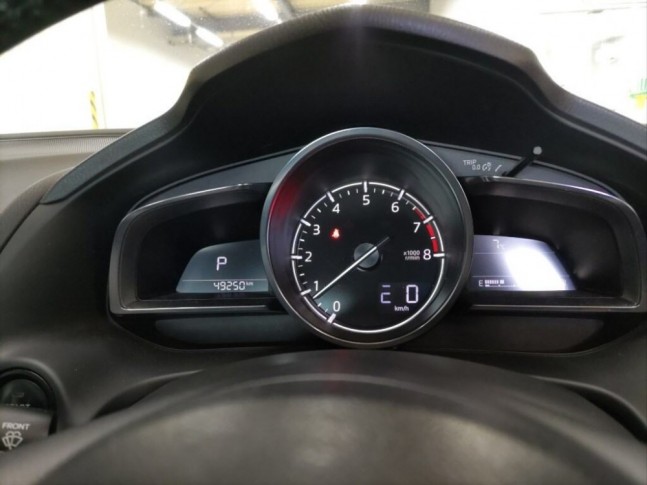 Mazda Axela 1.5 15S PROACTIVE 2016