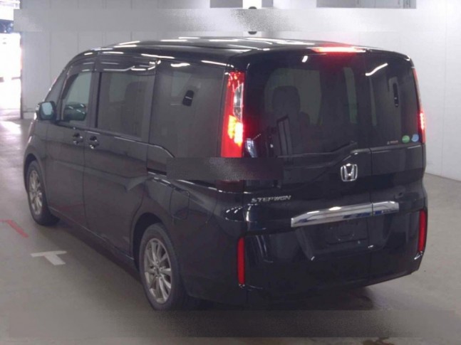Honda Stepwgn 1.5 G 2015