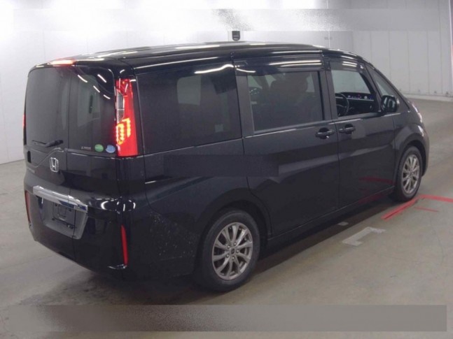 Honda Stepwgn 1.5 G 2015