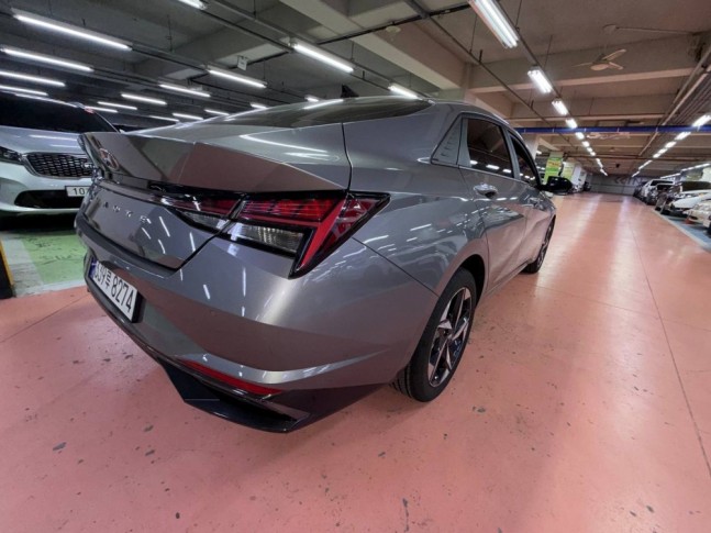 Hyundai Avante 1.6 G CVT Modern 2021