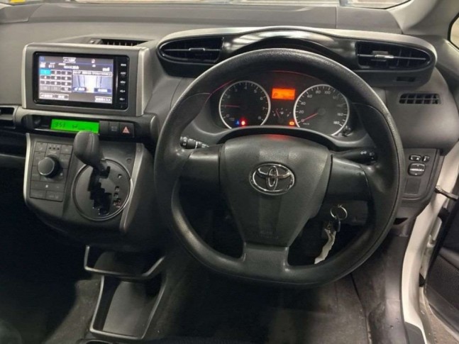 Toyota Wish 1.8X 2016