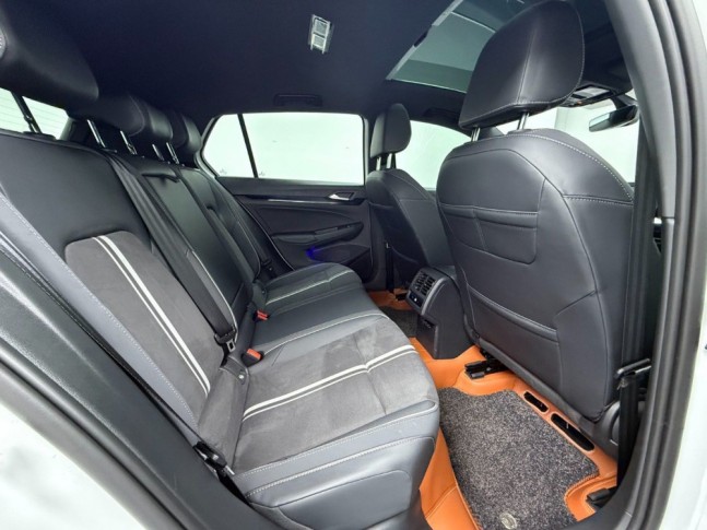 Volkswagen Golf 1.4 280 TSI DSG R-Line 5dr. 2022