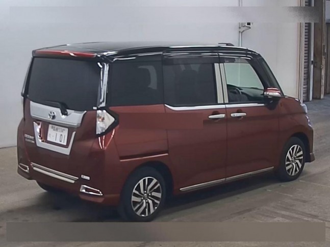 Toyota Roomy 1.0 Custom G 4WD 2022