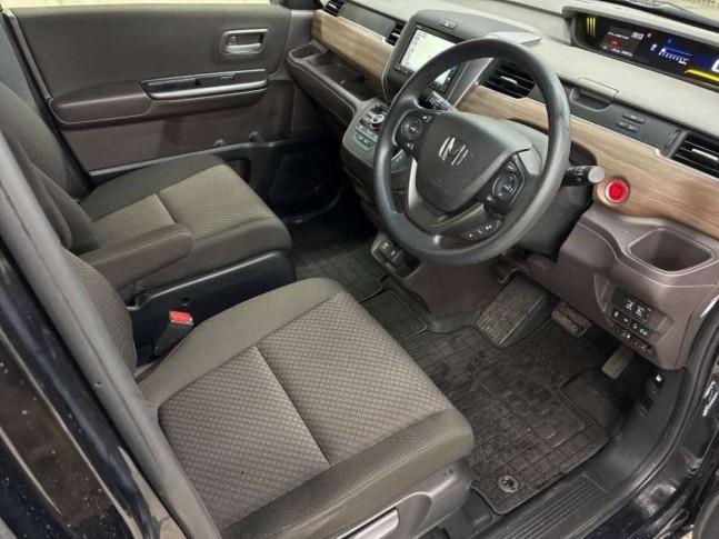 Honda Freed+ 1.5 G 4WD 2023