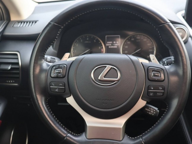 Lexus NX200 2.0 CVT AWD Luxury 2020