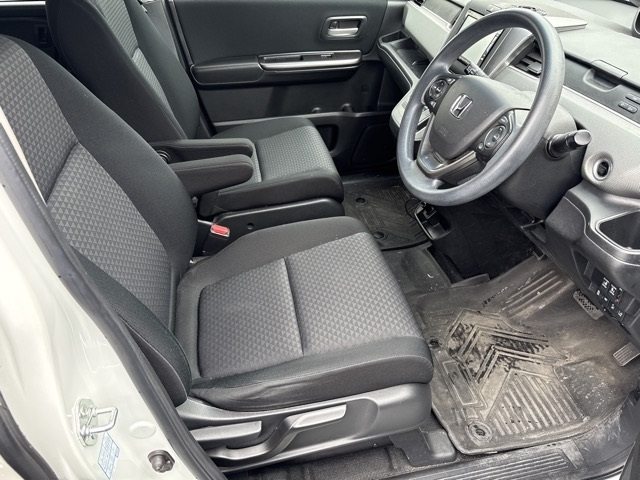 Honda Freed+ 1.5 G Honda Sensing 2018