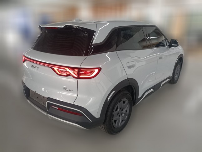 BYD Yuan Up 32 kWh Intelligent Driving Pilot 2025