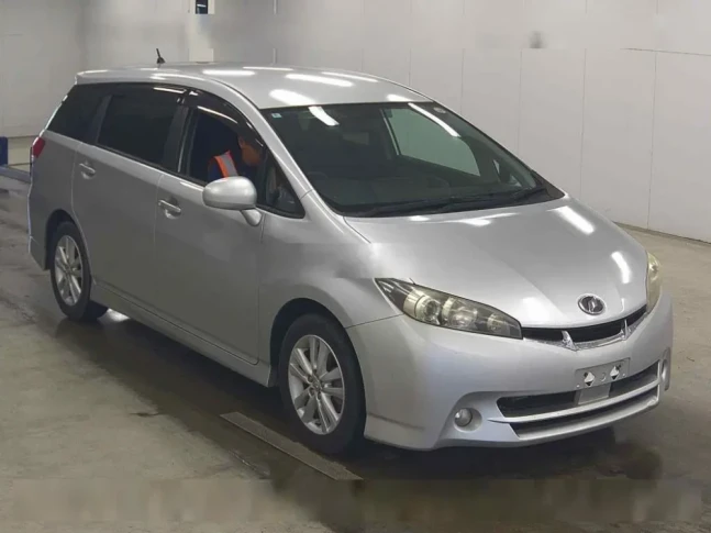 Toyota Wish 1.8 S 2010