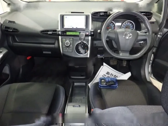 Toyota Wish 1.8 S 2010
