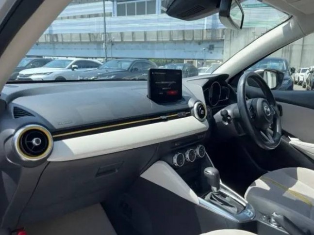 Mazda Mazda2 1.5 15S Sunlit Citrus 2023
