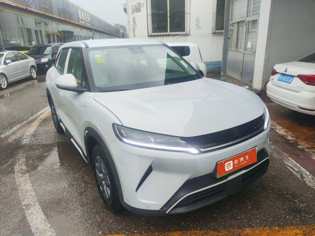 BYD Yuan Up 32 kWh Intelligent Driving Pilot 2025