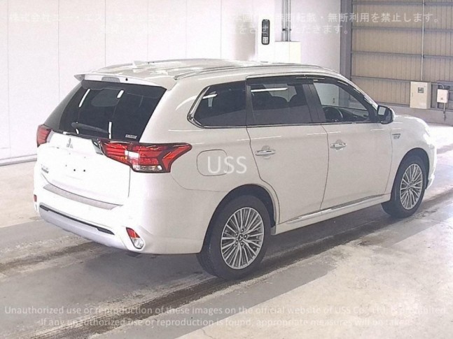 Mitsubishi Outlander PHEV 2.4 G Plus Package 4WD 2019